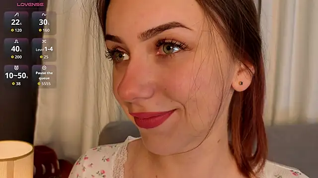 Snapshot of thelittlecowgirl chatting on April 2026 02:39:01 AM thelittlecowgirl online show from April 2026 02:39:01 AM