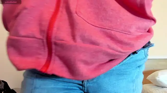 BellaNixs online show from September 2025 02:44:01 AM