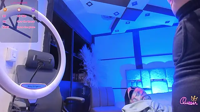 SamaraAnders  online show from April 2026 04:55:01 AM