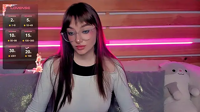 Snapshot of Emily_Tylerr chatting on October 2025 07:59:02 AM Emily Tylerr online show from October 2025 07:59:02 AM