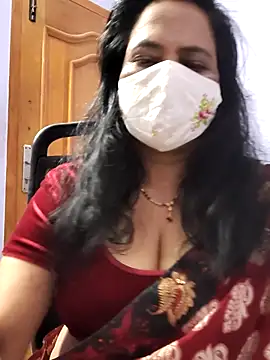 mallu-lover online show from November 2025 10:07:01 AM