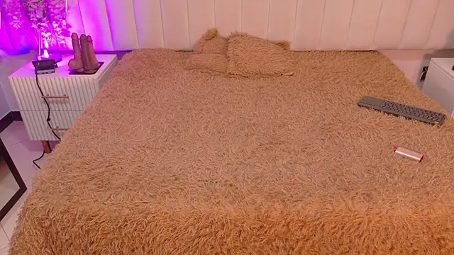 Snapshot of amy_miller1 chatting on January 2026 08:13:02 PM amy miller1 online show from January 2026 08:13:02 PM