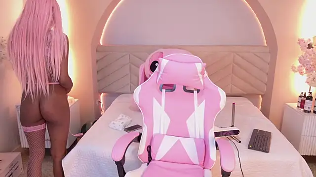 Snapshot of amy_miller1 chatting on March 2026 08:15:01 PM amy miller1 online show from March 2026 08:15:01 PM