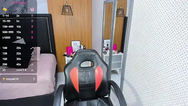 ROSIE MOSS online show from October 2025 07:34:01 PM