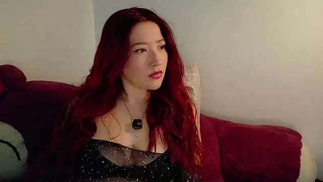 Snapshot of lunnaa_ chatting on March 2026 08:32:01 PM lunnaa online show from March 2026 08:32:01 PM