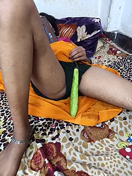 Snapshot of desimalai28 chatting on April 2026 07:33:02 PM desimalai28 online show from April 2026 07:33:02 PM