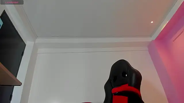 ALISSON BARKER online show from November 2025 12:27:02 PM