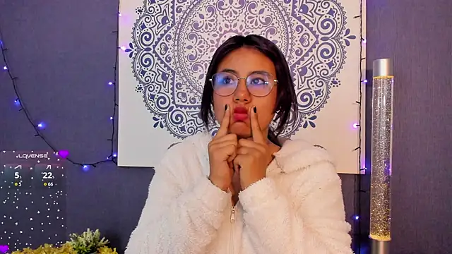 Snapshot of Nova_allen chatting on September 2025 03:13:01 PM Nova allen online show from September 2025 03:13:01 PM