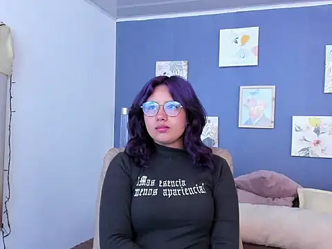 Snapshot of Nova_allen chatting on November 2025 03:18:02 PM Nova allen online show from November 2025 03:18:02 PM