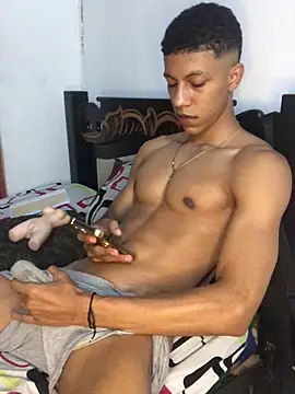 Snapshot of RickyEbony chatting on March 2026 01:33:02 AM RickyEbony online show from March 2026 01:33:02 AM