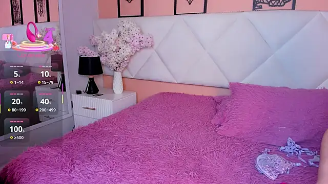 Snapshot of veronica_hill_ chatting on November 2025 03:17:01 AM veronica hill online show from November 2025 03:17:01 AM