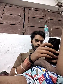 yashuuuu021 online show from September 2025 06:10:01 PM