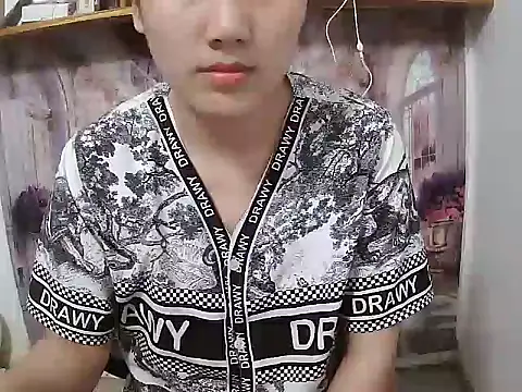 Snapshot of Linda-24 chatting on March 2026 12:31:01 PM Linda-24 online show from March 2026 12:31:01 PM