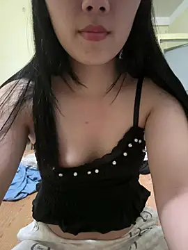 Snapshot of Linda-24 chatting on March 2026 05:18:02 PM Linda-24 online show from March 2026 05:18:02 PM