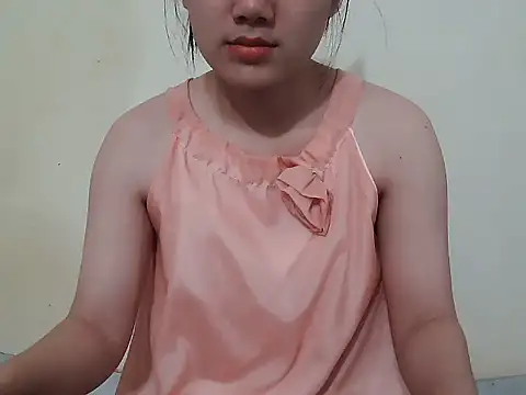 Snapshot of Linda-24 chatting on April 2026 08:34:01 AM Linda-24 online show from April 2026 08:34:01 AM