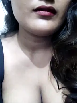 Snapshot of Cute_pinkii chatting on October 2025 08:18:01 PM Cute pinkii online show from October 2025 08:18:01 PM