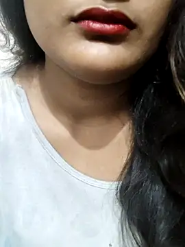 Snapshot of Cute_pinkii chatting on November 2025 08:02:01 PM Cute pinkii online show from November 2025 08:02:01 PM