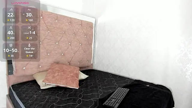 JulianaCarter online show from November 2025 05:23:01 PM