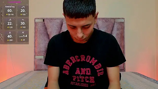 lana and liam  online show from September 2025 10:15:01 AM