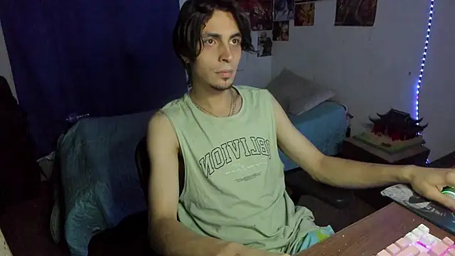 Snapshot of golden_ryyan chatting on April 2026 03:53:01 PM golden ryyan online show from April 2026 03:53:01 PM