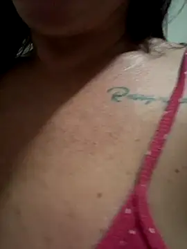 MaluLemos online show from October 2025 09:35:01 PM