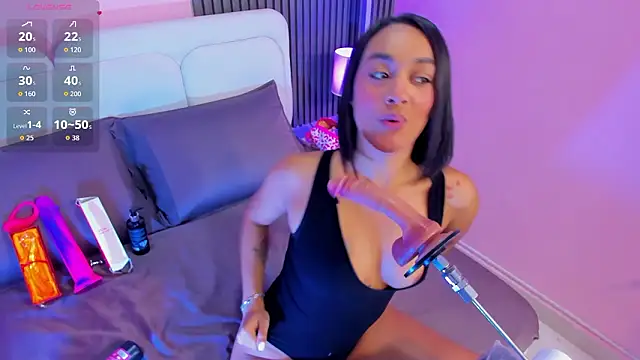 Snapshot of Clawdeen__wolf chatting on February 2026 07:17:02 PM Clawdeen wolf online show from February 2026 07:17:02 PM