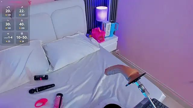 Snapshot of Clawdeen__wolf chatting on March 2026 07:36:02 AM Clawdeen wolf online show from March 2026 07:36:02 AM