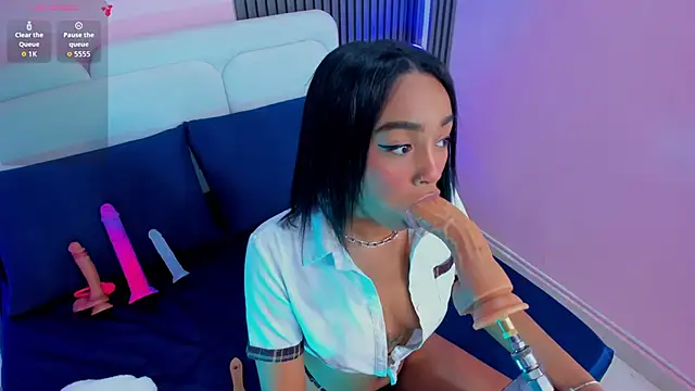 Snapshot of Clawdeen__wolf chatting on April 2026 08:28:02 PM Clawdeen wolf online show from April 2026 08:28:02 PM