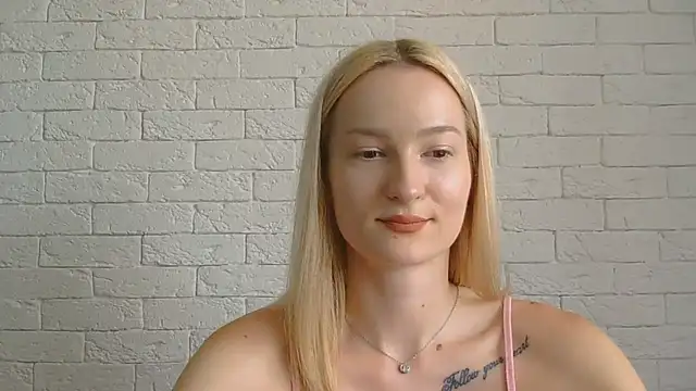 Snapshot of Alice_Sweet_01 chatting on June 2026 11:41:01 AM Alice Sweet 01 online show from June 2026 11:41:01 AM