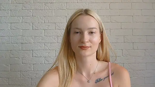 Snapshot of Alice_Sweet_01 chatting on June 2026 01:01:02 PM Alice Sweet 01 online show from June 2026 01:01:02 PM
