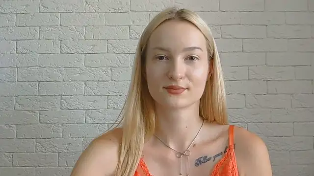 Snapshot of Alice_Sweet_01 chatting on July 2026 12:00:01 PM Alice Sweet 01 online show from July 2026 12:00:01 PM