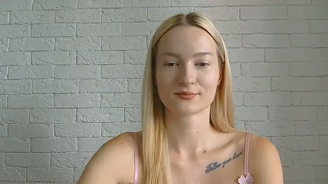 Snapshot of Alice_Sweet_01 chatting on July 2026 08:05:02 AM Alice Sweet 01 online show from July 2026 08:05:02 AM