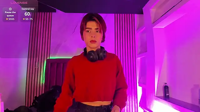 Snapshot of DannysaStar chatting on September 2025 07:37:02 PM DannysaStar online show from September 2025 07:37:02 PM