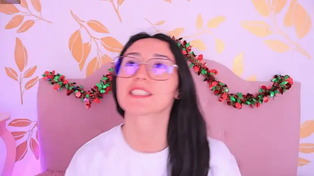 Ginevra esposito online show from December 2025 12:42:02 PM