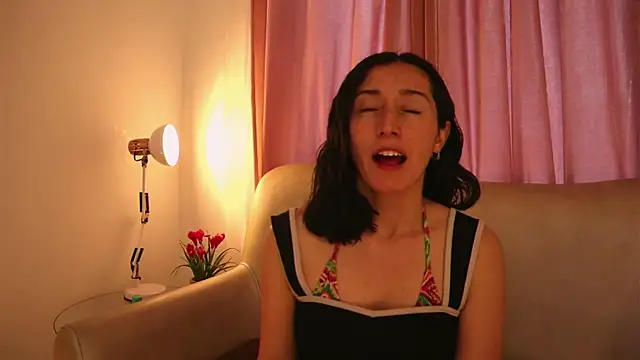 Ginevra esposito online show from June 2026 12:33:02 PM