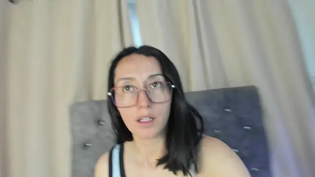Snapshot of Ginevra_esposito chatting on July 2026 12:44:01 PM Ginevra esposito online show from July 2026 12:44:01 PM