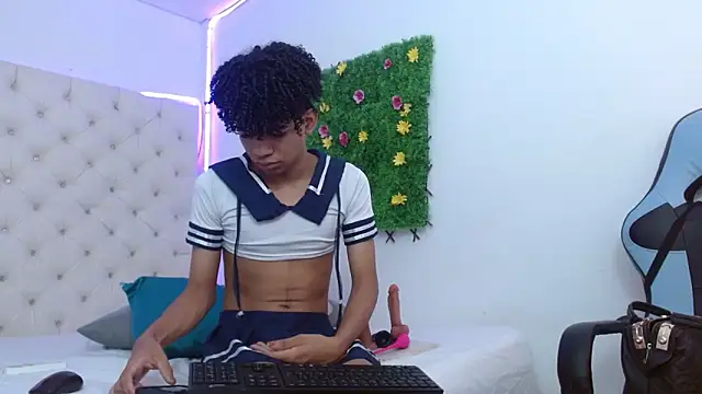 Ivone Rose  online show from October 2025 12:39:02 PM