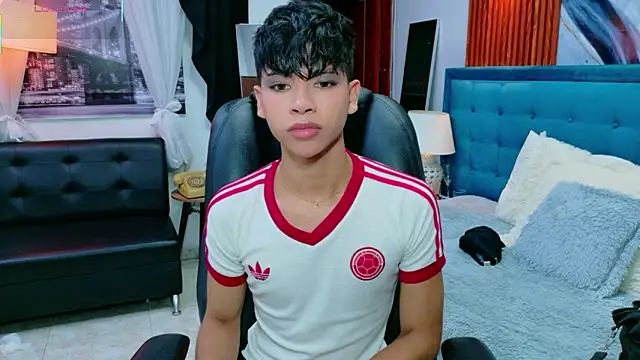 Snapshot of dilan_911 chatting on June 2026 06:45:01 PM dilan 911 online show from June 2026 06:45:01 PM
