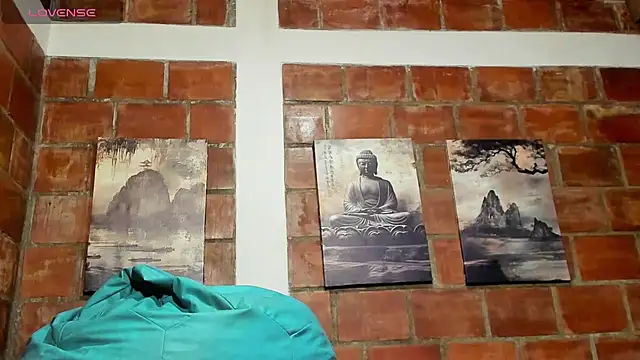 Luck Andrew online show from April 2026 10:51:02 PM