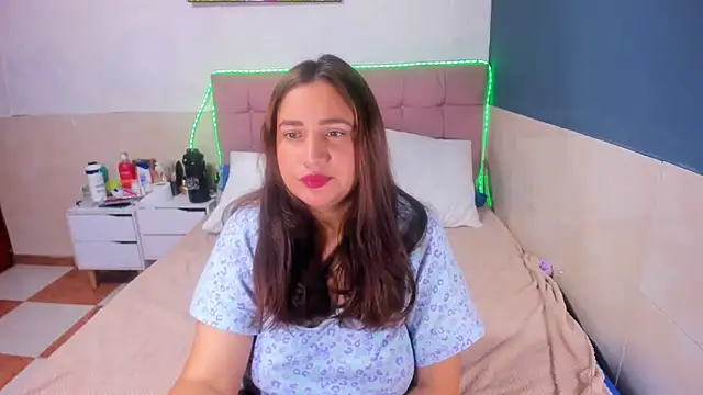 Arianna Hot777 online show from December 2025 05:12:02 AM