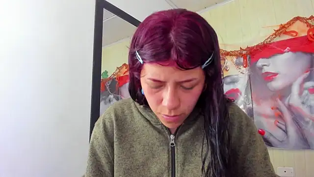 Snapshot of Raven_Rouge_ chatting on October 2025 05:19:01 AM Raven Rouge online show from October 2025 05:19:01 AM