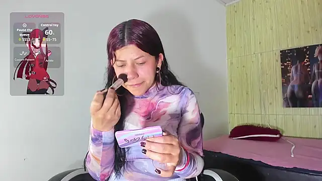 Snapshot of Raven_Rouge_ chatting on December 2025 05:02:02 AM Raven Rouge online show from December 2025 05:02:02 AM