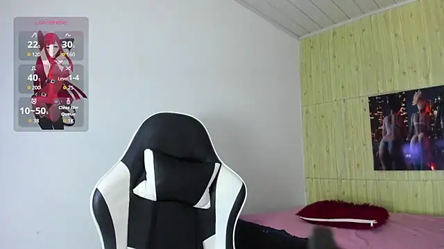 Snapshot of Raven_Rouge_ chatting on December 2025 03:27:02 AM Raven Rouge online show from December 2025 03:27:02 AM