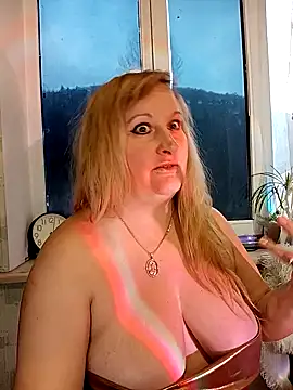 XHelenaX90 online show from February 2026 03:19:01 PM