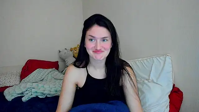 Roxy Cherry online show from September 2025 01:45:01 PM