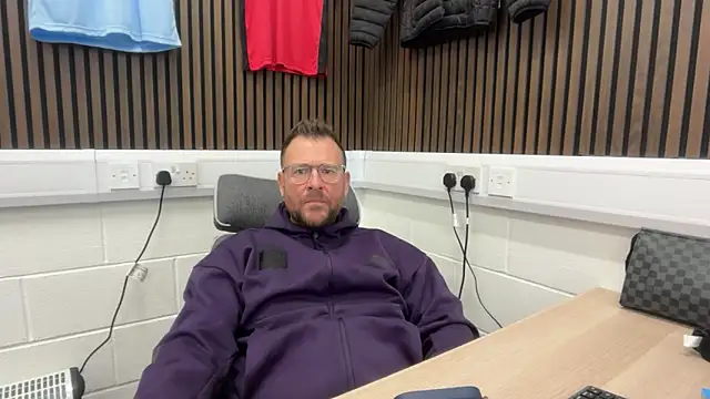 bilf1978 online show from February 2026 07:36:02 AM