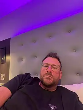 bilf1978 online show from February 2026 02:03:02 PM