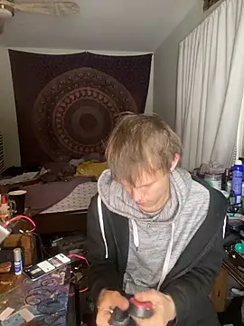 XanderOzzz online show from December 2025 02:15:01 PM