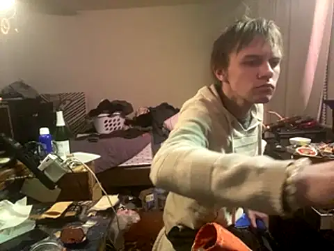 XanderOzzz online show from December 2025 10:52:02 AM