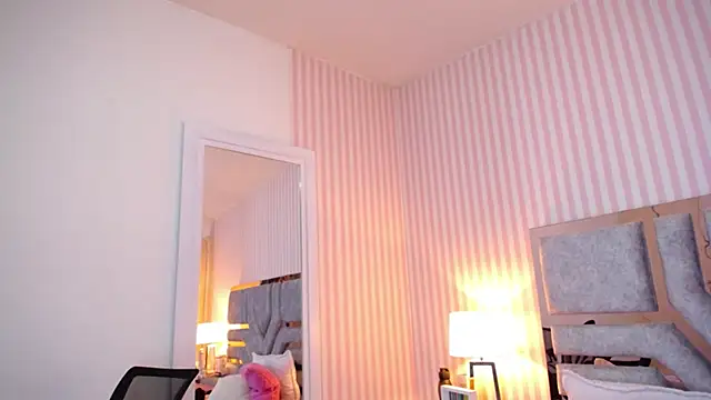 Snapshot of ViictoriaJones_ chatting on September 2025 12:27:02 PM ViictoriaJones online show from September 2025 12:27:02 PM